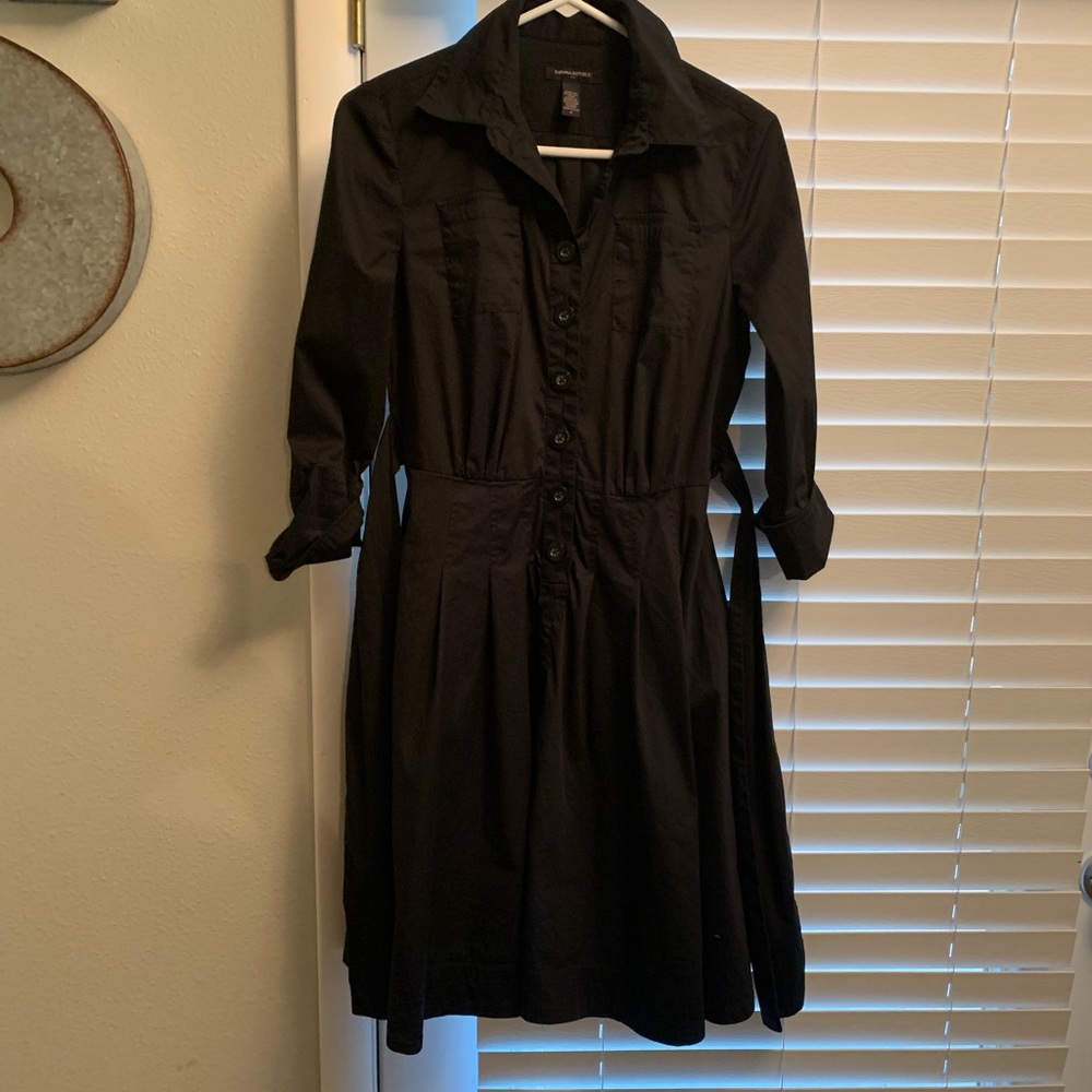 Black Banana Republic dress